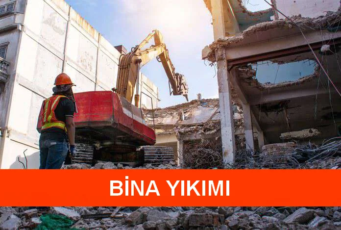 Bina söküm ve metal hurda çalışması
